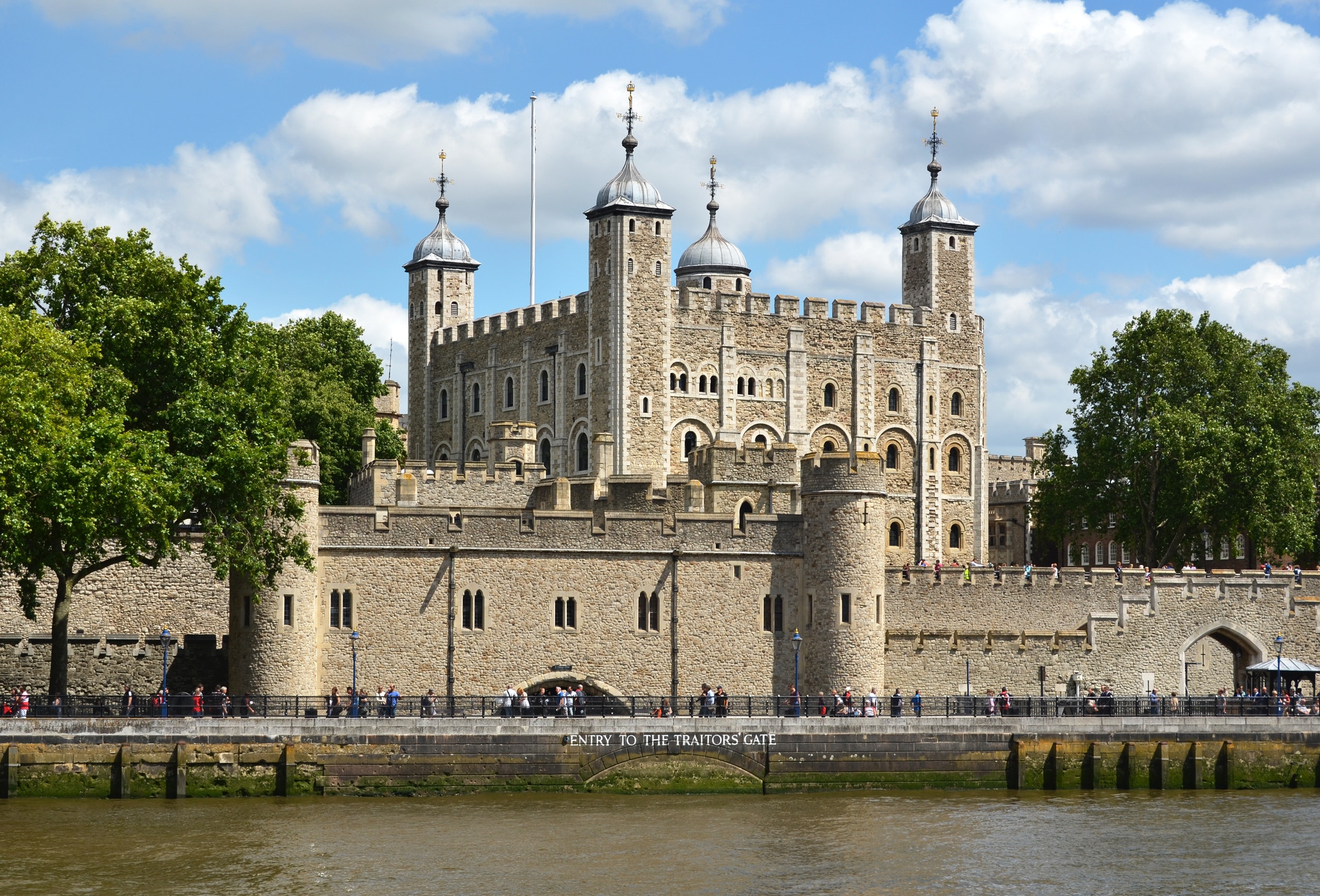 Tower of London miejsce ekspozycji największego diamentu na świecie. Cullinan